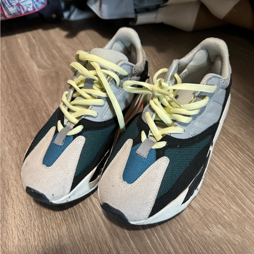 Yeezy 700